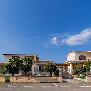 Centro Residenziale Le Canne Aparthotel San Teodoro (Sardinia)